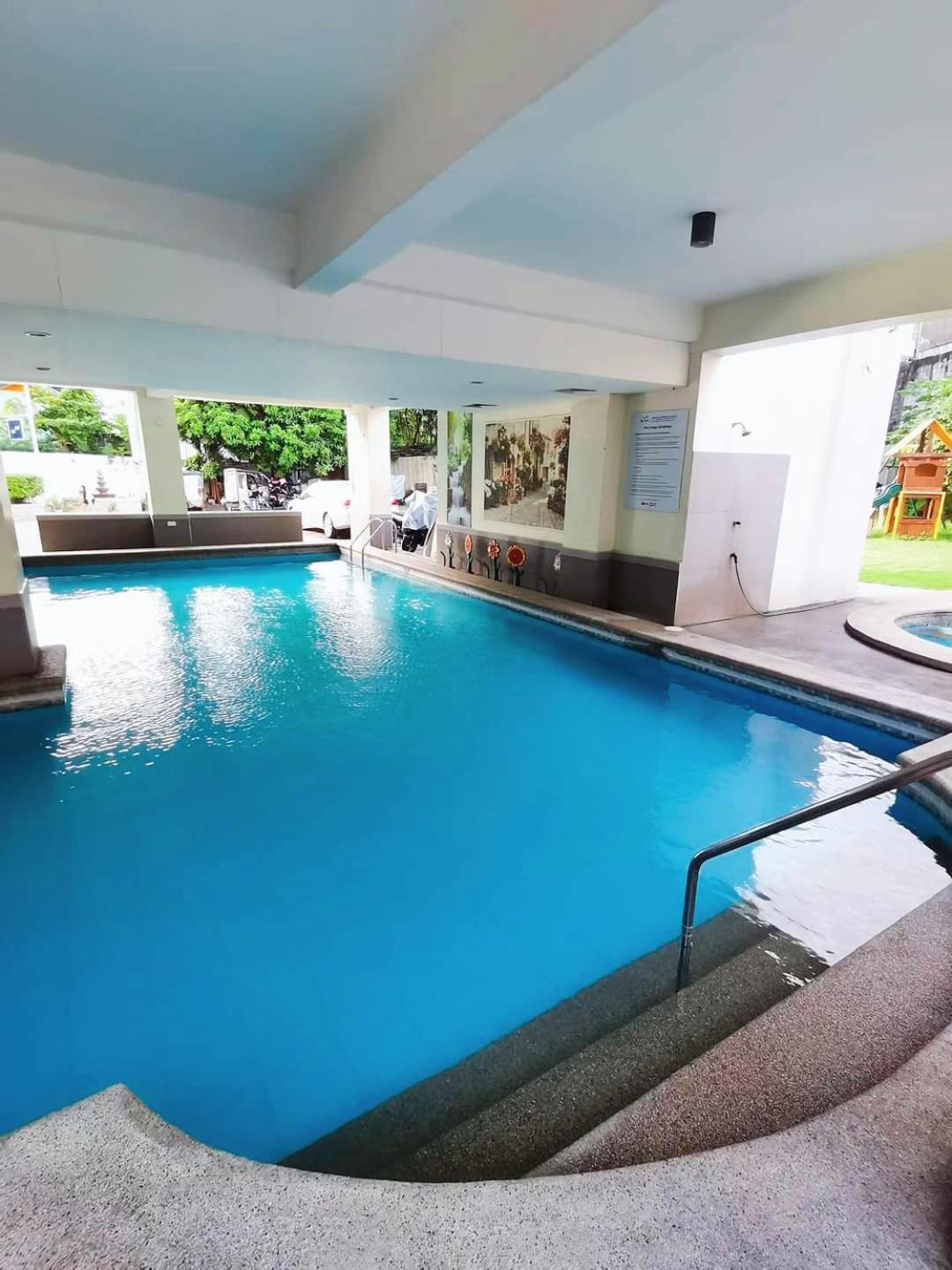 Paradise Realm Condotel Paranaque City Екстер'єр фото