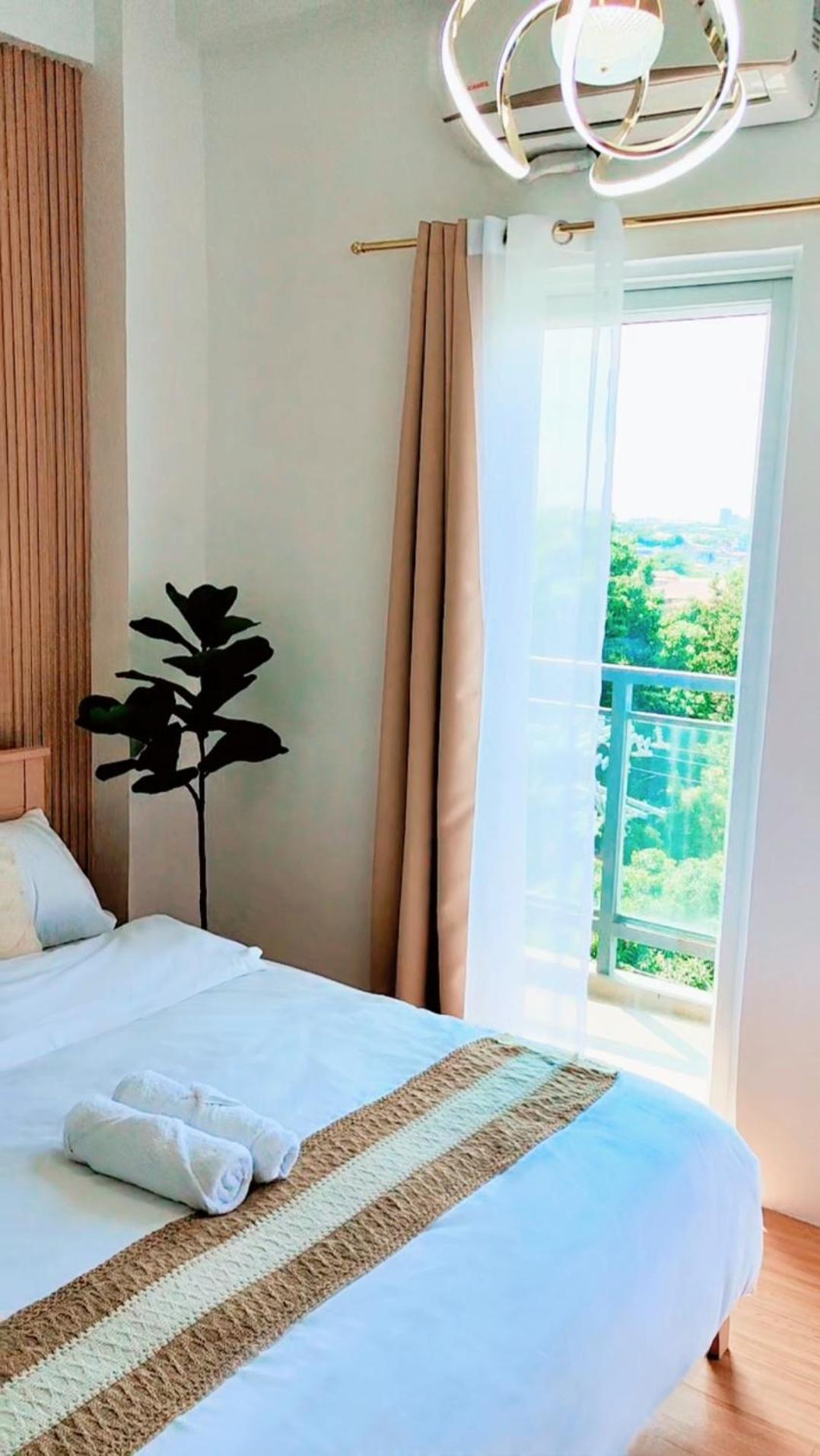 Paradise Realm Condotel Paranaque City Екстер'єр фото
