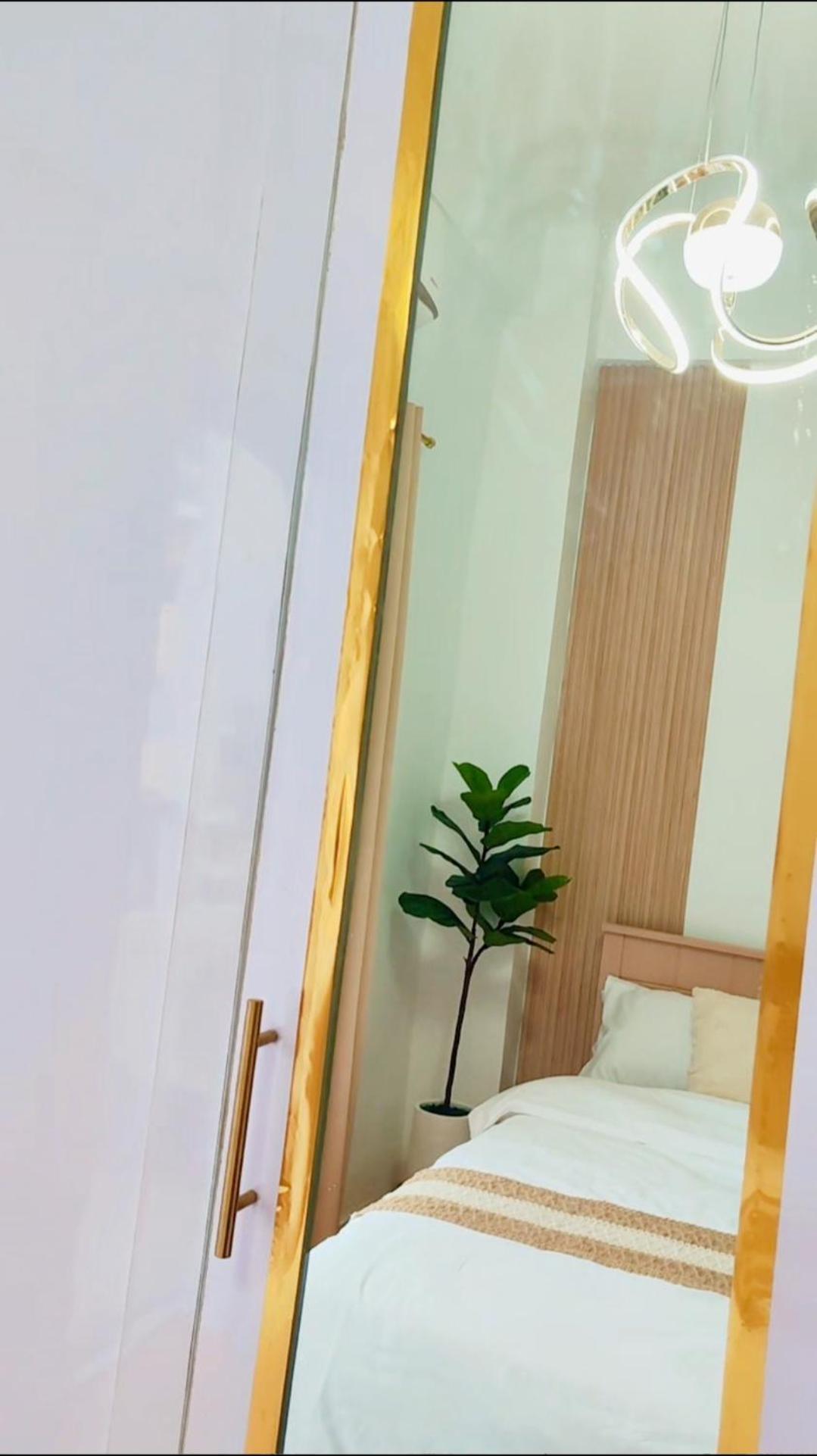 Paradise Realm Condotel Paranaque City Екстер'єр фото